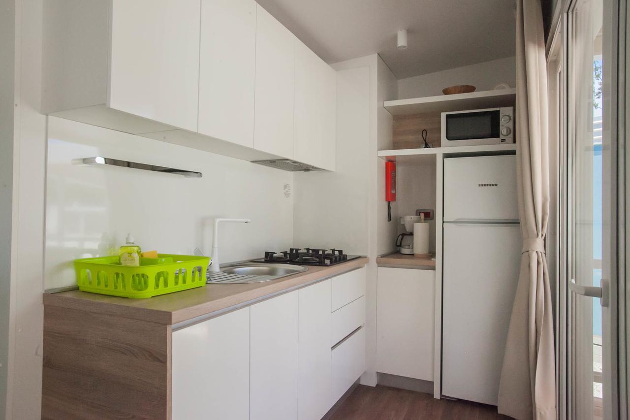Mobile Homes Camping Omisalj ภายนอก รูปภาพ